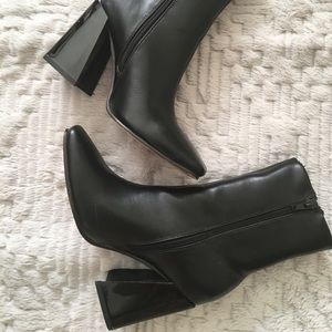 Nasty Gal Flare Block Heel Boots Black-6